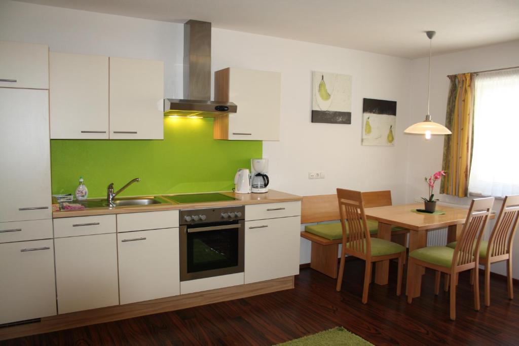 Alpenjuwel Appartements Флахау Номер фото